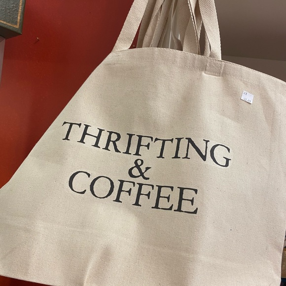 Meet your Posher, Sky - Picture 6 of 8